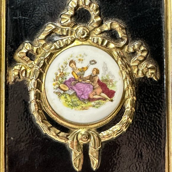 Vintage Small Brass Framed Porcelain Lovers Watteau Cameo - Picture 2 of 10